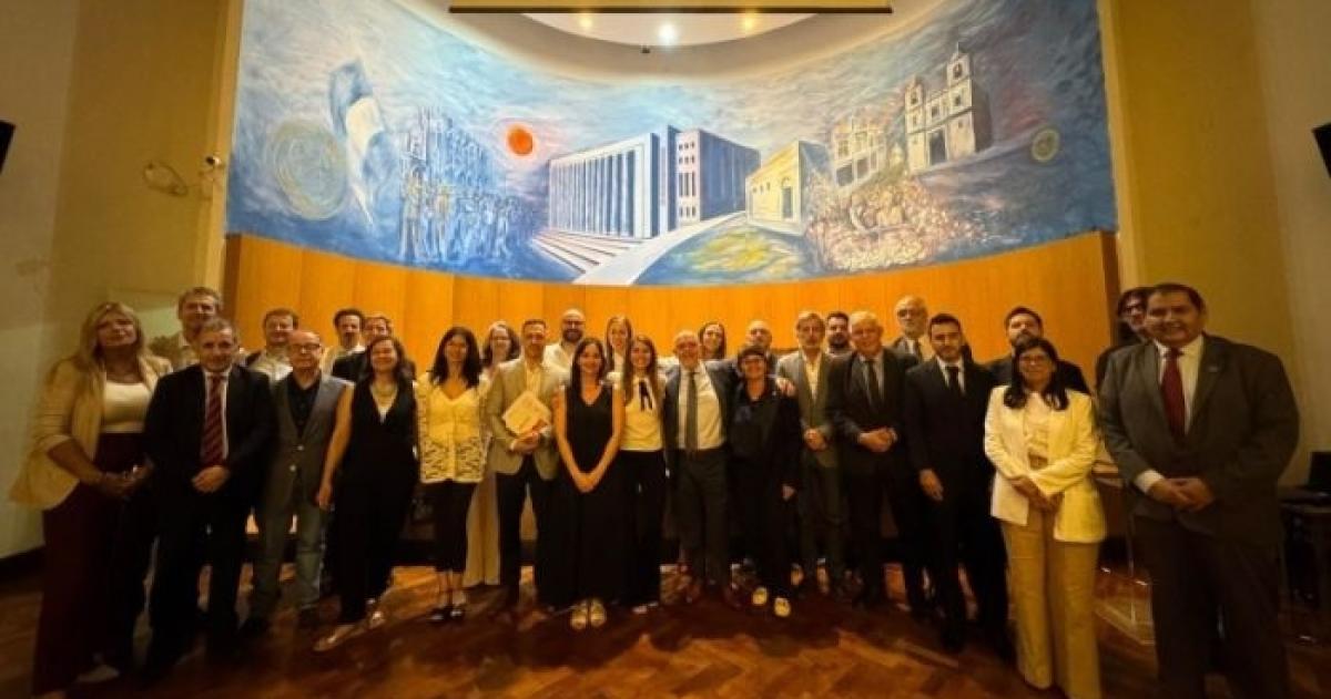 La Red de Jueces y Juezas Penales se manifestó ante el atentado