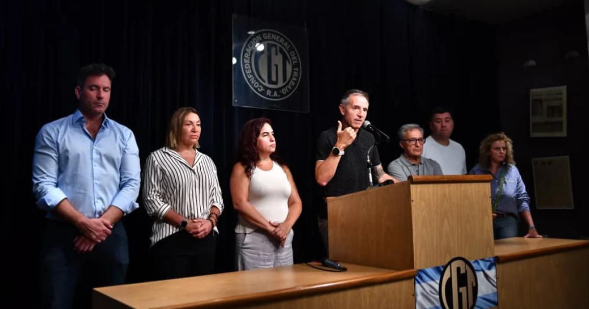Jorge Sola al frente de la conferencia de prensa de la CGT
