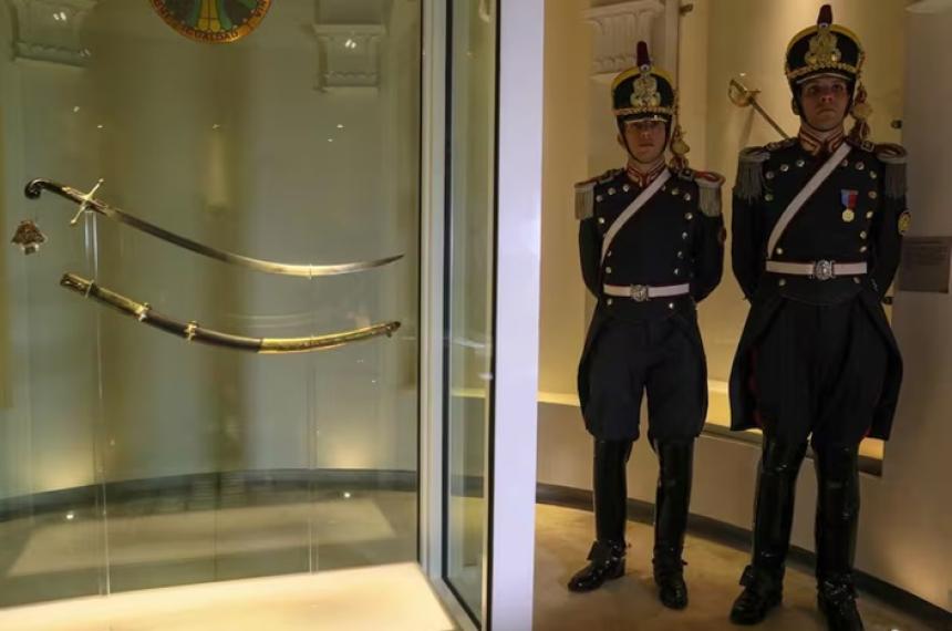 Los granaderos fieles custodios del estandarte sanmartiniano