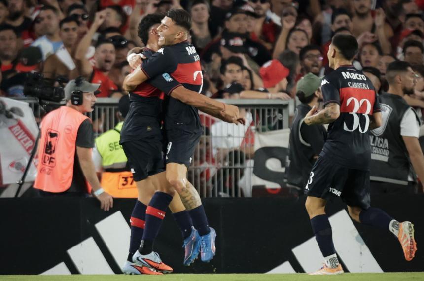 Tigre no tuvo piedad y goleó a River en el Monumental