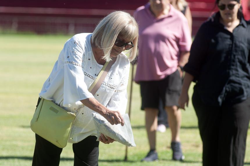 La despedida se realizó en el propio campo de juego