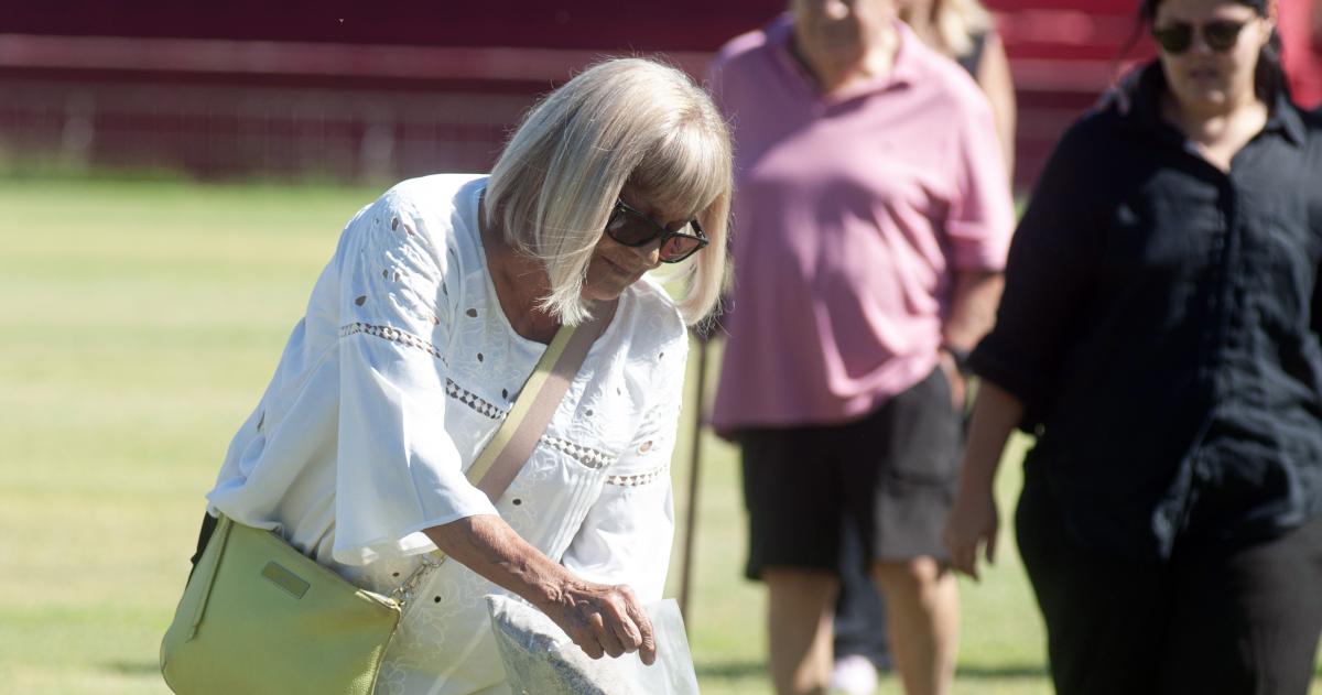 La despedida se realizó en el propio campo de juego