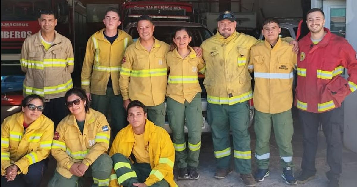 Los brigadistas pampeanos que viajaron a Chubut