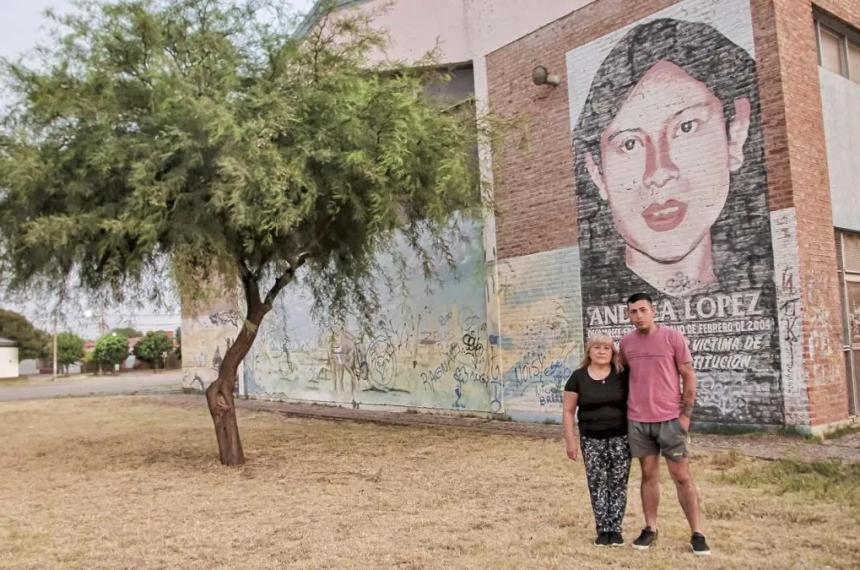 Andrea Loacutepez- sigue vigente la recompensa de 7 millones