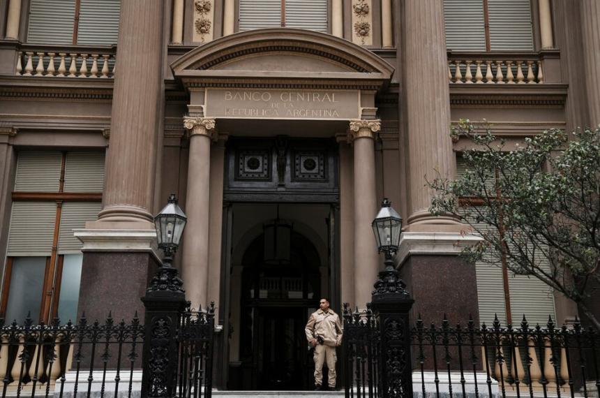 El BCRA encadenó 28 jornadas consecutivas con compras de divisas