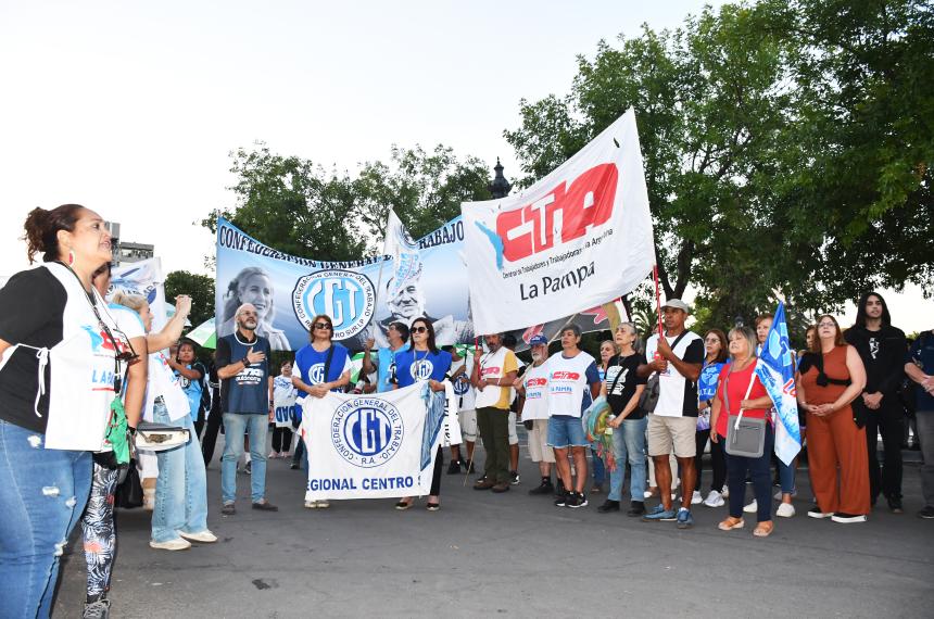 Hubo marcha contra la reforma laboral y el ajuste del Gobierno nacional