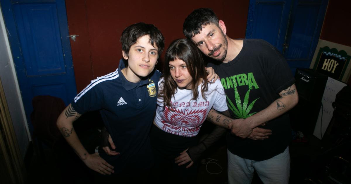 Nina Su�rez y su power trío presentar�n las canciones de El Lado Oscuro