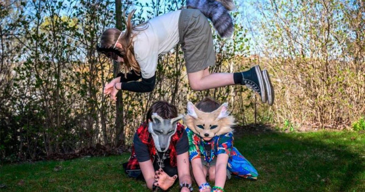 Denuncian que una adolescente fue mordida por un grupo therian a la salida de un colegio en Jesuacutes Mariacutea