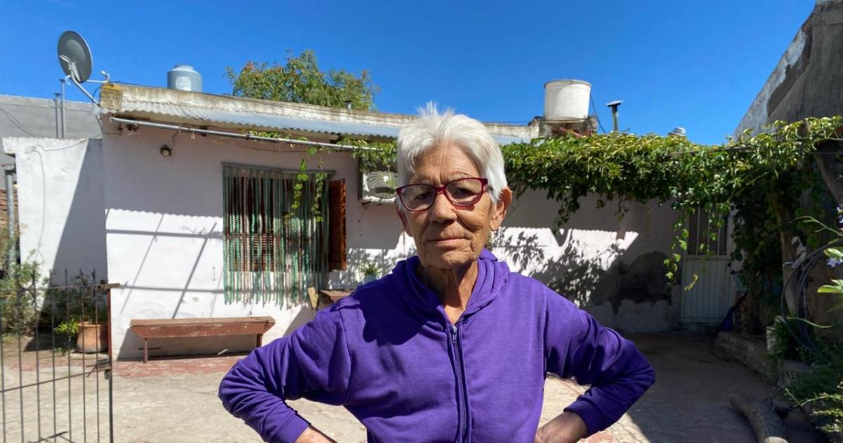 El enojo de la vecina no es solo por los cables cortados sino por la negligencia previa