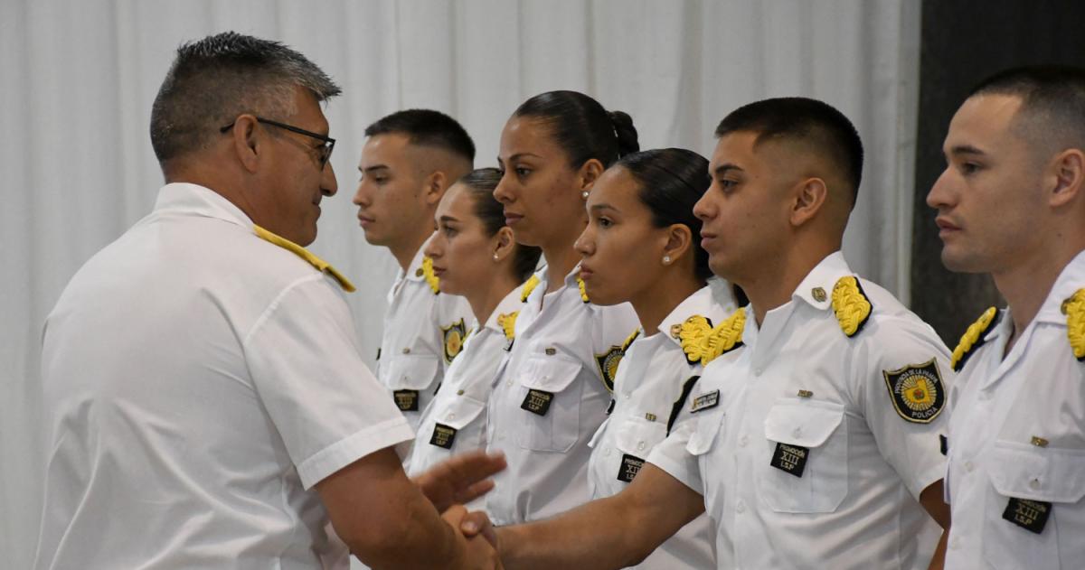 La ceremonia se realizó en el Instituto Superior Policial