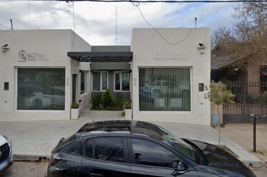 Las inmobiliarias est�n ubicadas a metros de la Avenida Luro