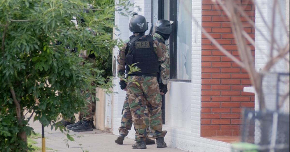 La policía realizó allanamientos en varios puntos de General Pico