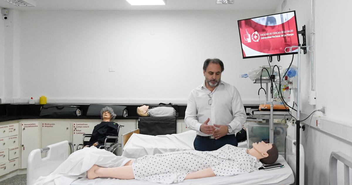 El Centro de Simulación est� estructurado por niveles