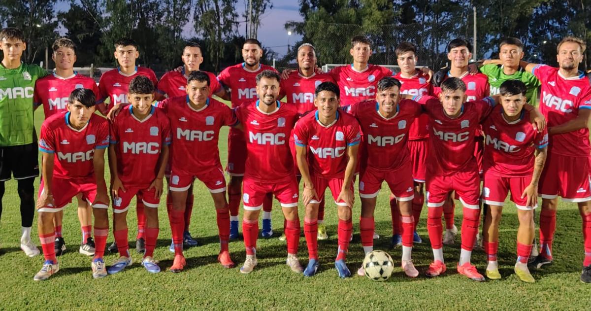 El equipo del Deportivo Mac Allister en Winifreda