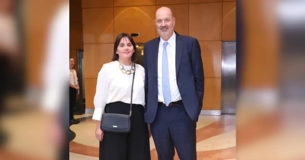 Federico Sturzenegger junto a su esposa Maria Rouillet