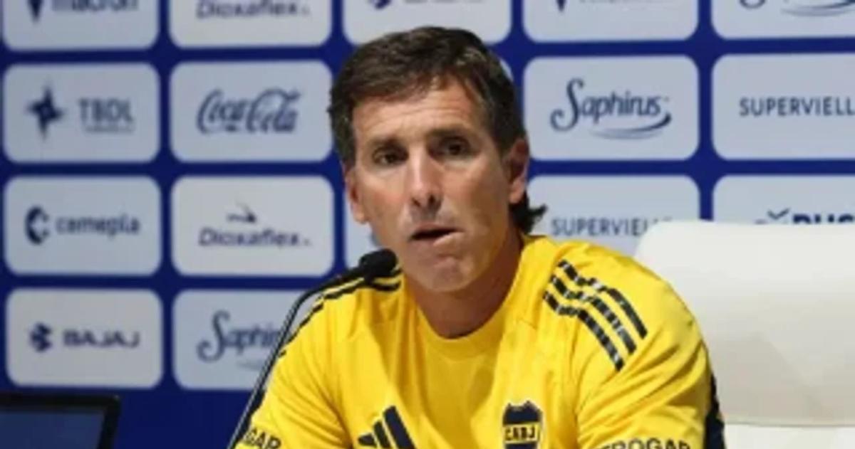 Claudio Úbeda en la cuerda floja en Boca