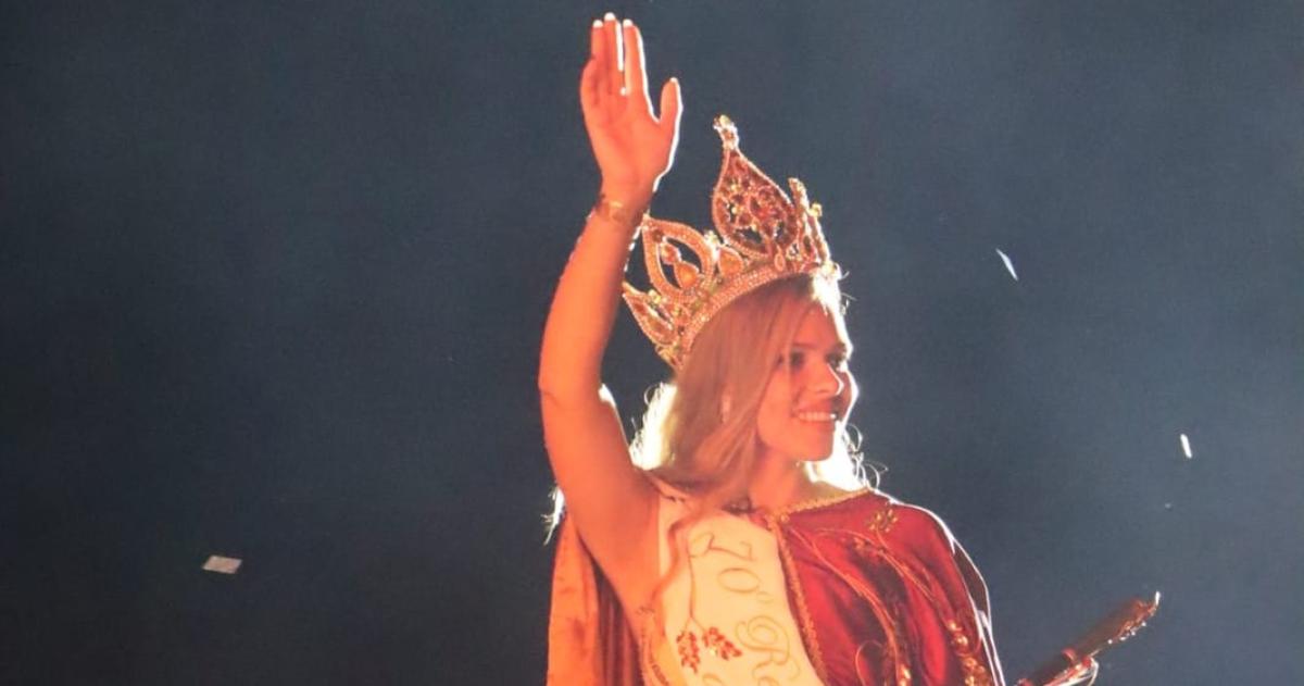 La flamente Reina Nacional del Trigo 2026 Yanela Valeria Pascal Campagno