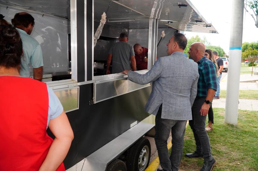 El ministro Pascual Fern�ndez visitó la localidad