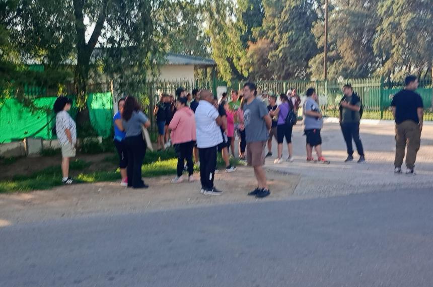 El reclamo comenzó a las 8 de la mañana de este miércoles