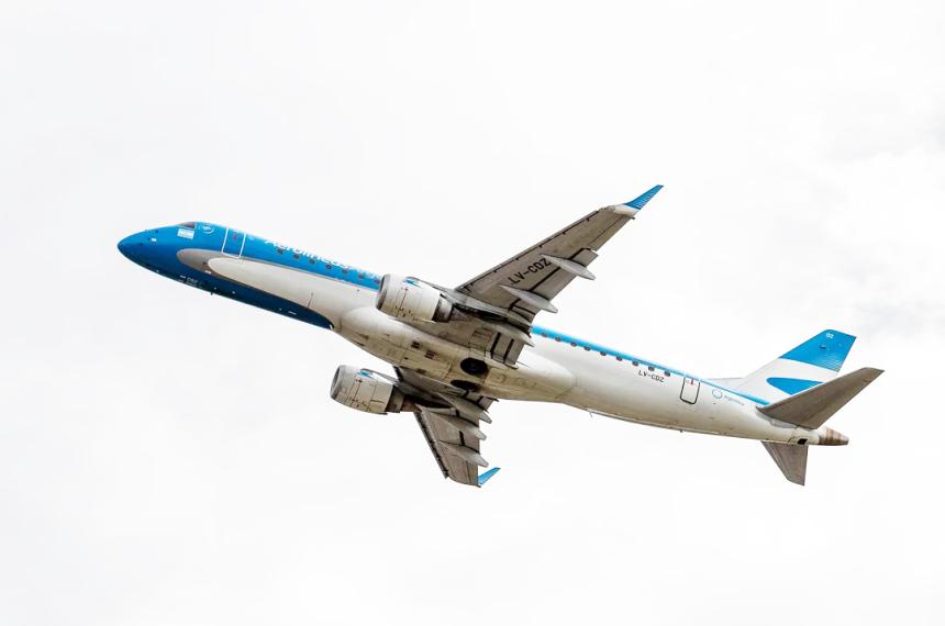 Aerolíneas tendr� vuelos a Miami desde Córdoba Rosario y Tucum�n para el Mundial