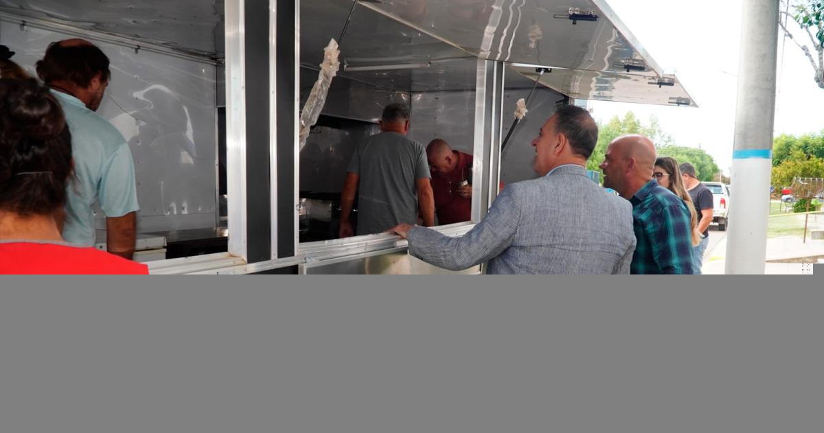 El ministro Pascual Fern�ndez visitó la localidad