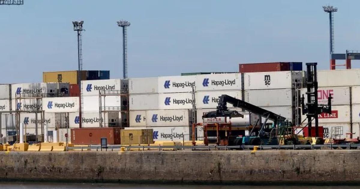 Récord en exportaciones y un derrumbe en importaciones