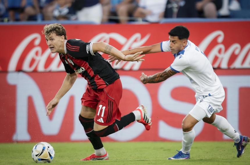 River no corta la mala racha y ahora perdioacute con Veacutelez