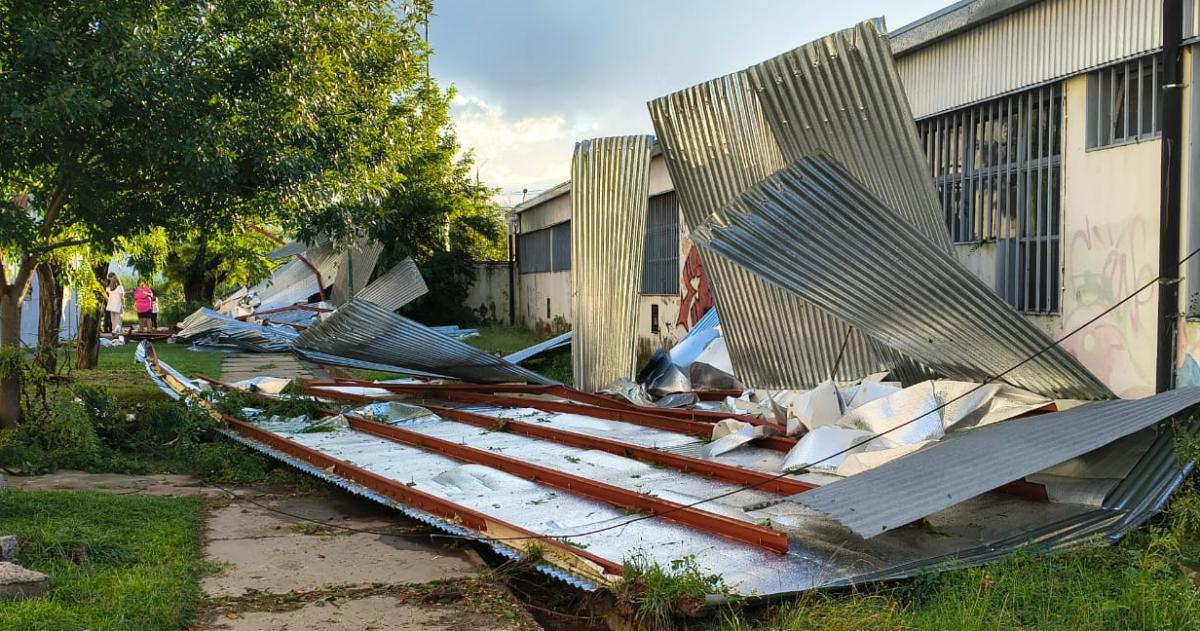 Ciudad en reconstruccioacuten derechos en destruccioacuten
