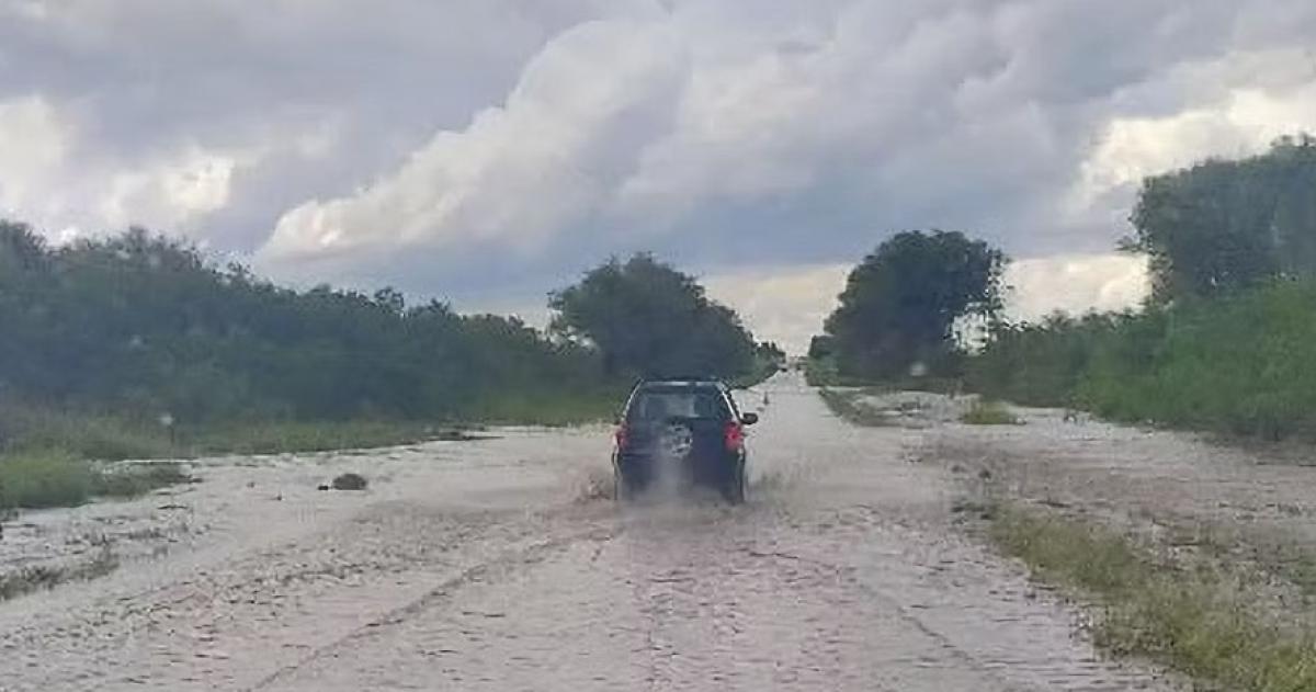 La ruta quedó totalmente anegada