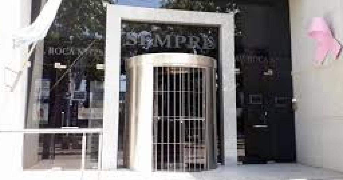 El fallo señala que si no hay respuesta en un caso urgente es un consentimiento de la obra social