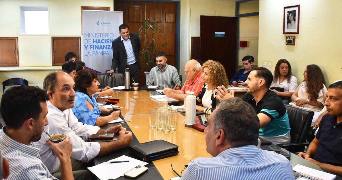 La reunión paritaria de ayer con la Intersindical