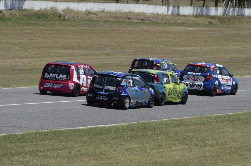 Primer desembarco nacional en el Autoacutedromo