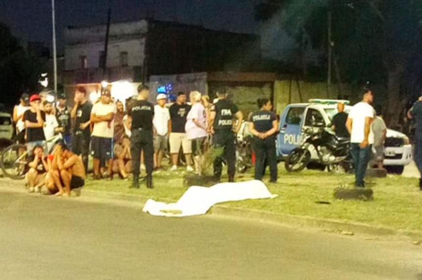 Lanuacutes- un sargento de la PFA abatioacute a un adolescente de 14 antildeos en un intento de robo