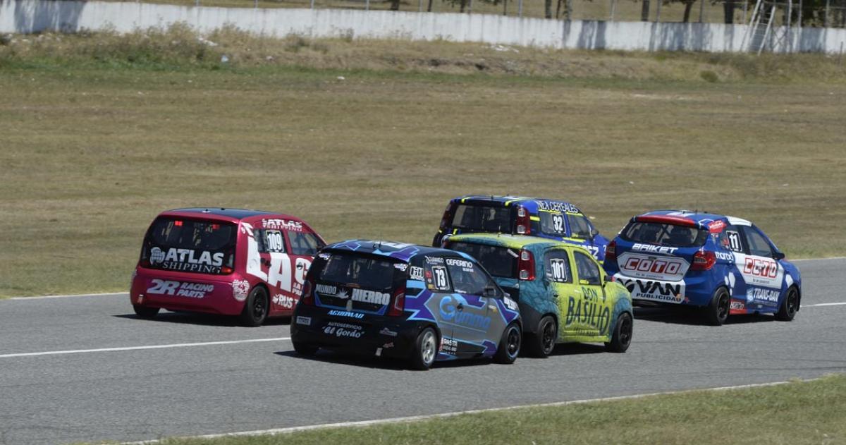 Primer desembarco nacional en el Autoacutedromo