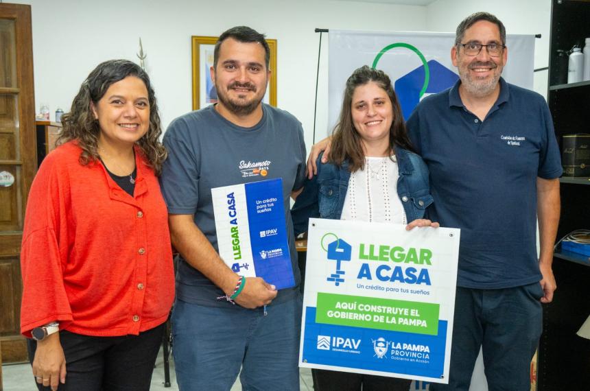 Entregaron creacuteditos Llegar a Casa en Santa Rosa Pico y Speluzzi