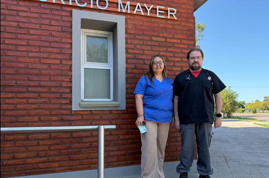 La directora Luciana Baz�n y el médico Jorge Leiva en Mauricio Mayer