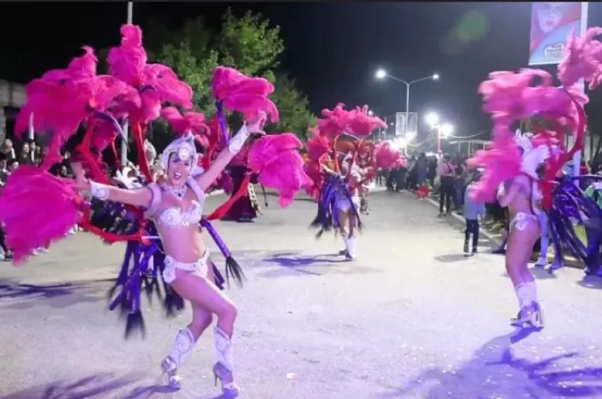Los carnavales viven sus �ltimas noches de brillo
