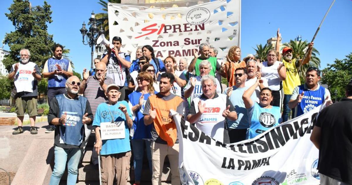 La Multisectorial sindical se moviliza contra legisladores miserables