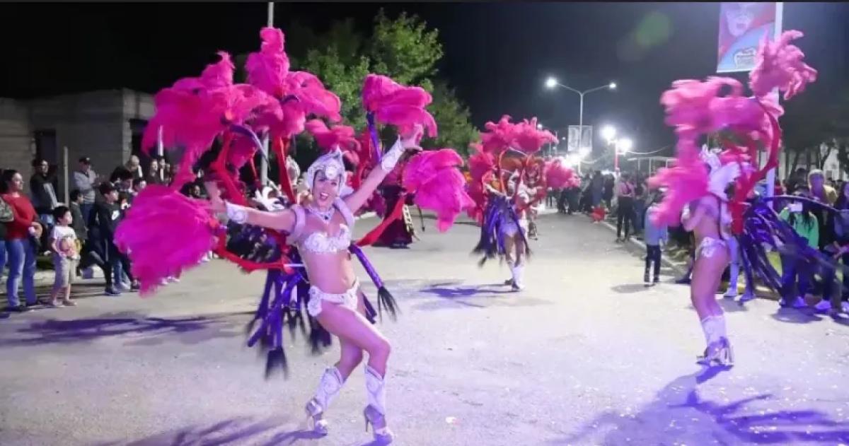 Los carnavales viven sus �ltimas noches de brillo