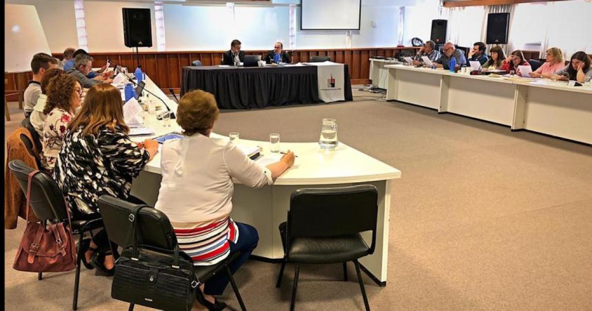 El Consejo Superior banca la ley de Financiamiento y exige paritarias