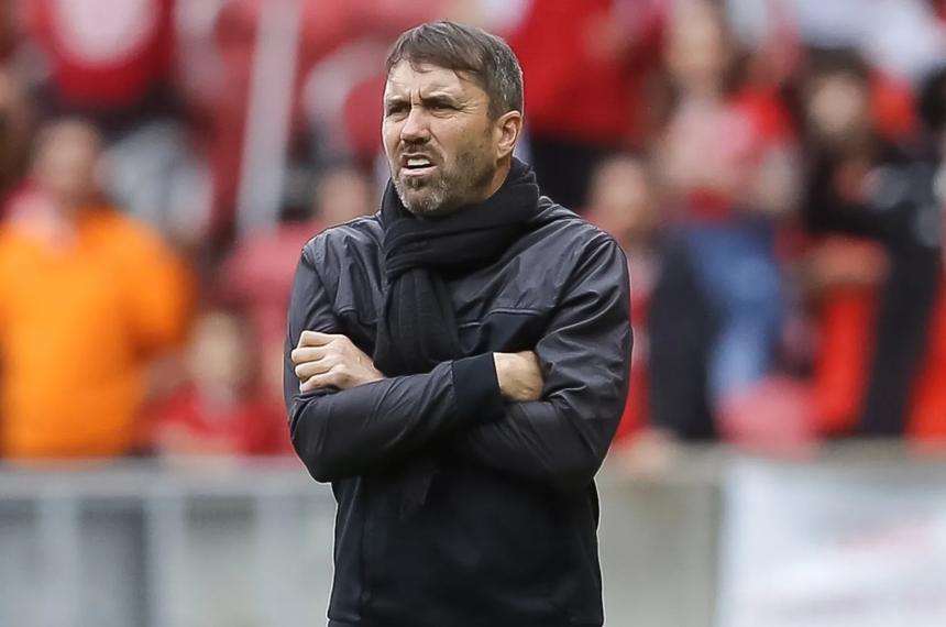 Coudet llegaría el miércoles al país para firmar su vínculo con River hasta fin de 2027