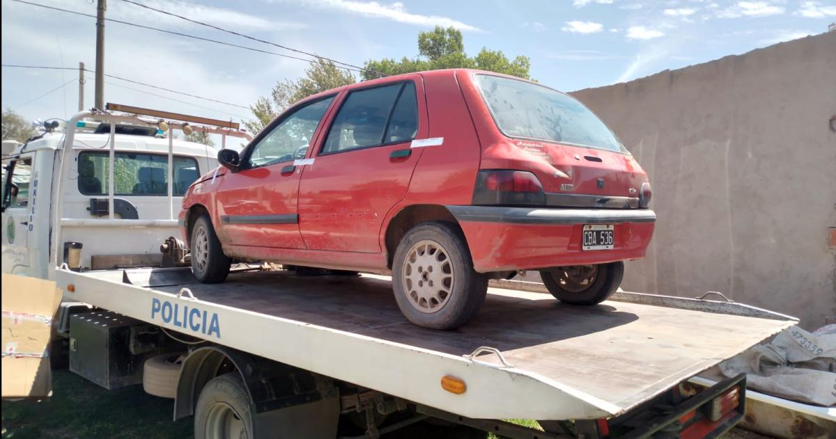 El auto secuestrado en uno de los allanamientos