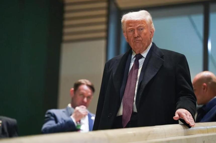 Donald Trump ordenó despejar el estrecho de Ormuz