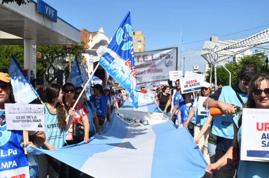 La docencia pamepana para este lunes