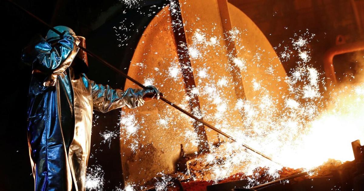 El 547-en-porciento- de las empresas reportó disminuciones en ventas internas por la débil demanda