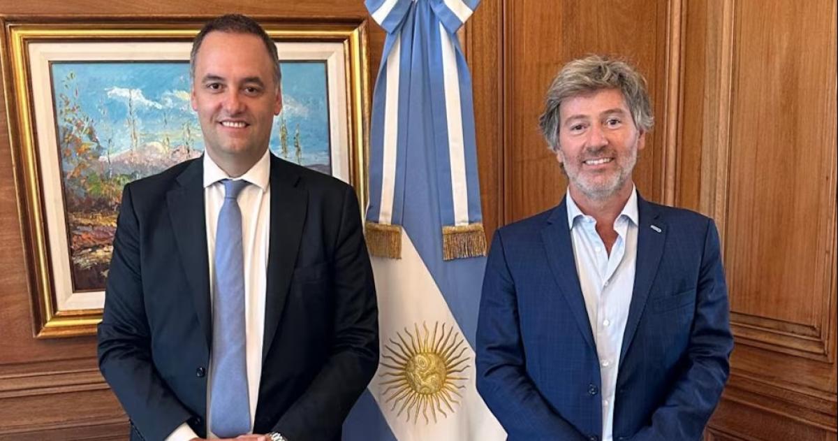 El Jefe de Gabinete Manuel Adorni ya mantuvo su primera reunión de trabajo con Juan Bautista Mahiques