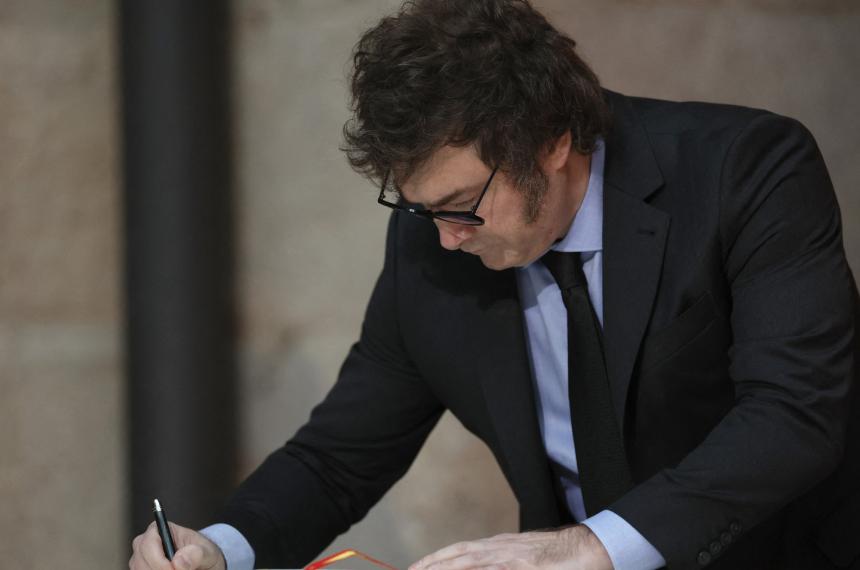 El Presidente firmó el Decreto 1372026 para promulgar la Ley 27802 sancionada el 27 de febrero