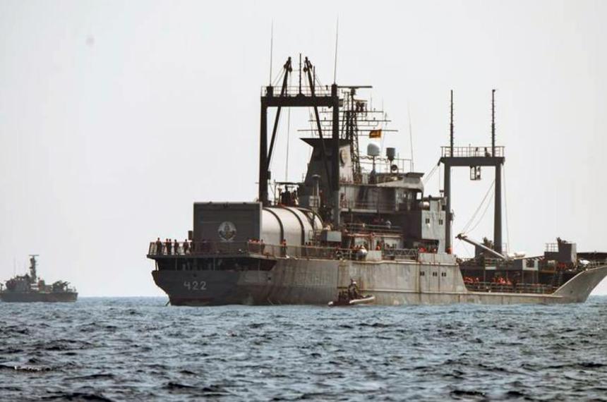 Un buque iraniacute buscoacute refugio en Sri Lanka para evitar otro ataque de Estados Unidos