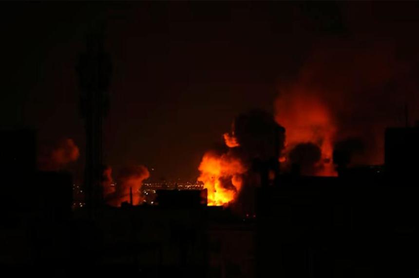 Israel lanza un ataque masivo sobre Teheraacuten y la guerra entra en una fase maacutes peligrosa