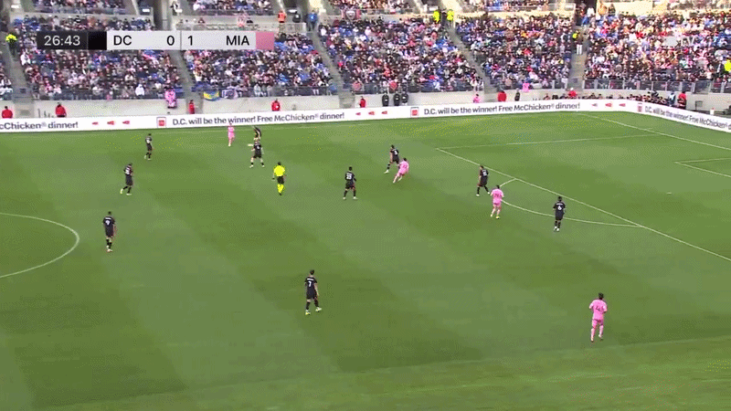 Messi quedoacute a un gol de los 900